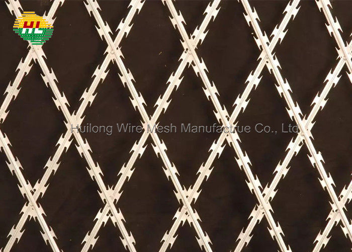 2.8mm Sharp Welded Concertina Razor Wire Fence , Razor Mesh Fence With ...