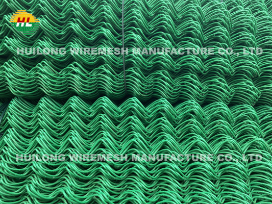 2.0mm/2.8mm Green Color PVC Diamond Mesh Fencing In Stock
