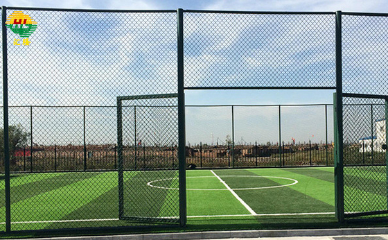 3.5mm Soccer Court Chain Link Wire Fence Pvc Coated Or Galvanized 10ft High