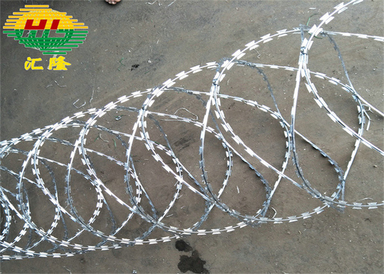 Anti Piracy Galvanized Razor Wire Coils With Loops Dia 600 Mm Used On Ships