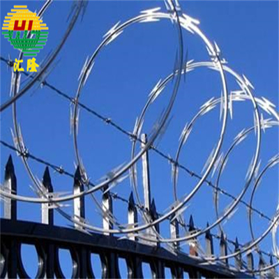 Anti Theft Concertina Razor Wire High Tensile Steel Core And Galvanized Steel Material