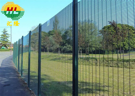 High Durability Clearview 358 Security Mesh Panels Rust Resistance