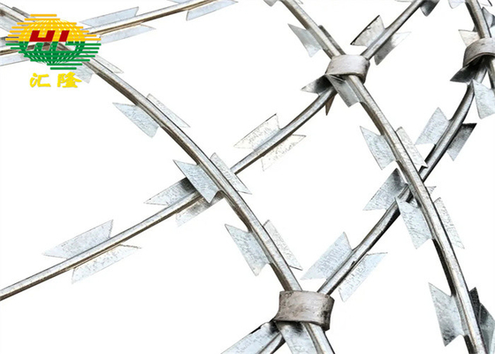 Flat Style Galvanized Razor Blade Barbed Wire 450mm Coil Acid Resistance