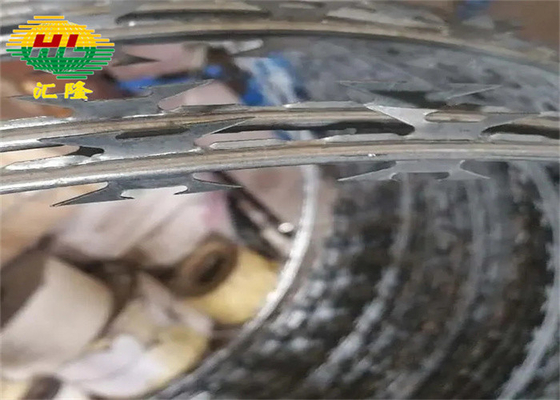 450mm Concertina Fence Hot Dipped Galvanized Steel High Tensile Blade Safety 5 Clips