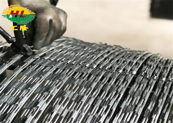 BTO-16 2.8MM COIL WIRE Hotdip Galvanized Border of Ukraine Concertina Razor Wire