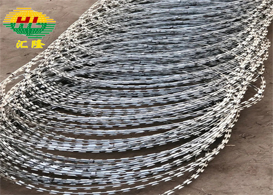 Astm Military Concertina Barbed Wire Fencing Single Coil Blade Type With Clips