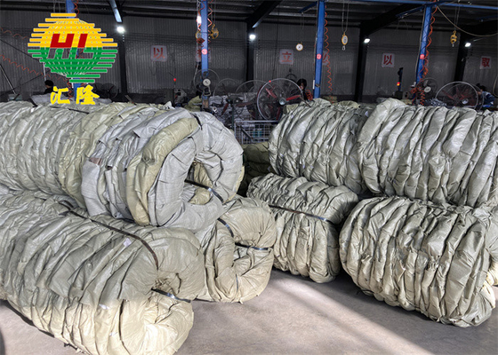 900mm Coil Galvanized Concertina Barbed Wire Secure In Private Area