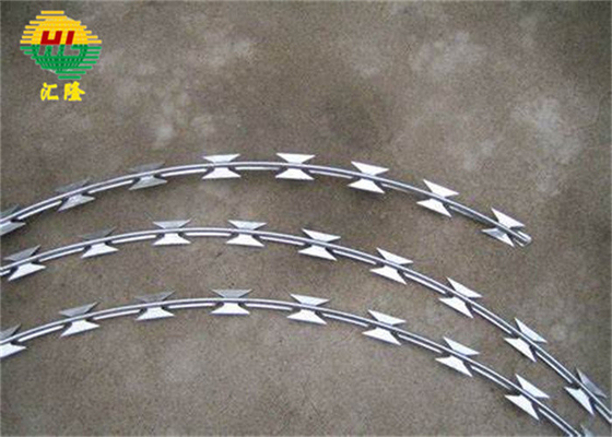 Military Defense Galvanized BTO-18 Concertina Razor Wire Security For Border Of Ukraine