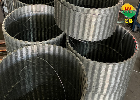 Heavy Duty Razor Wire Sharp Weatherproof Ideal For High Security Areas