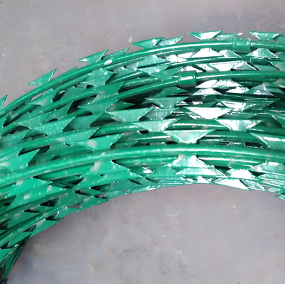 Concertina Razor Wire Fence With 2.8mm BTO-22 Spray Powder Razor Blade