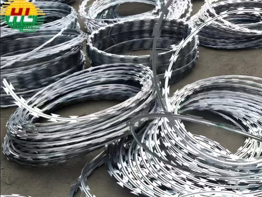 Highly Protective 500mm Razor Barbed Wire ASTM Standard 5 Clips Per Spiral