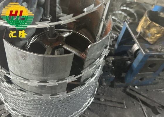 CBT-60 CBT-65 Concertina Barbed Wire Economical Practical