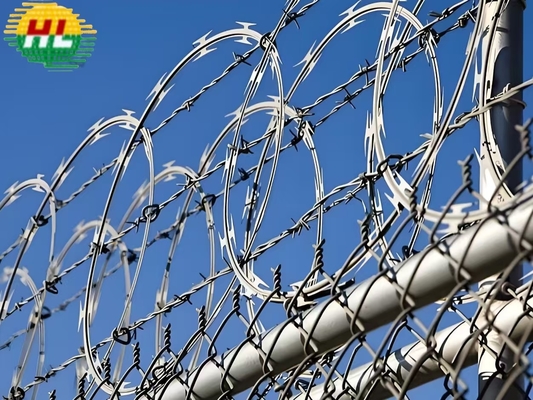 Corrosion Resistant Razor Barbed Wire With Tensile 1400-1500MPA And Coil Diameter 300