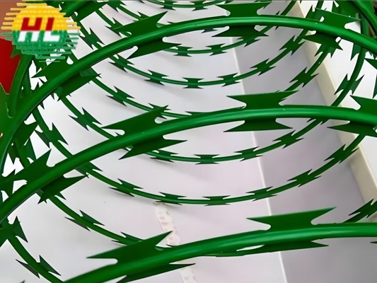 PVC Blade Barbed Wire Aesthetics Corrosion Resistance