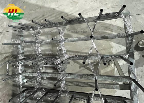 MZP Putanka 0.5-0.9mm Anti-Tank Barrier Nets For High-Security Zones Wire Obstacle Low Visibility Mesh 