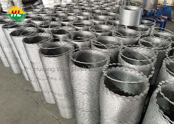 Galvanized Razor Wire Fence Stretched Barbed Wire Coils Weather Resistant Garden Fence Concertina