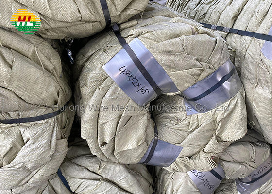 Hot Dipped Galvanized Steel Security Razor Barbed Wire Anti Climb Fencing