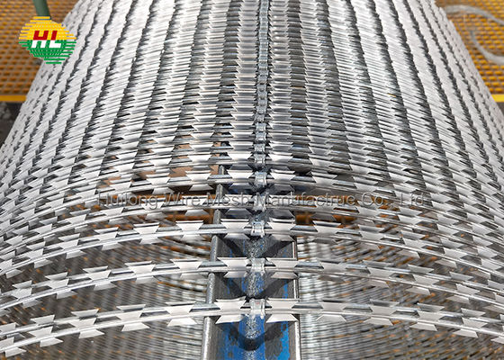0.5mm Blade Flat Razor Wire Fence Hot Dipped Galvanized high security level