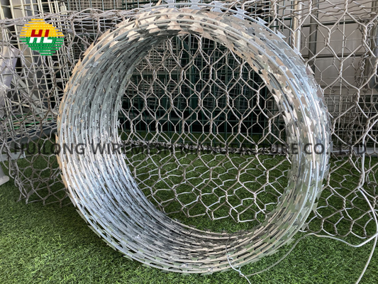 BTO-22 2.8MM COIL WIRE Hotdip Galvanized Border Concertina Razor Wire