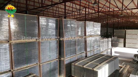 Hot Dipped Galvanized 5inx5in Welded Wire Mesh Panels For Agriculture